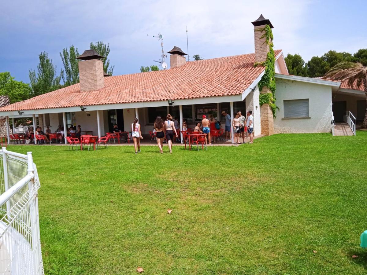 Bungalows Zaragoza Camping Экстерьер фото